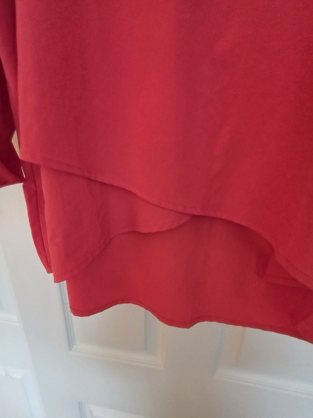 Coolibar Bright Red UPF 50+ V-Notch Roll-Tab Tunic - Picture 3 of 4